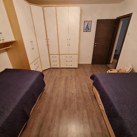 Hisa Nevija