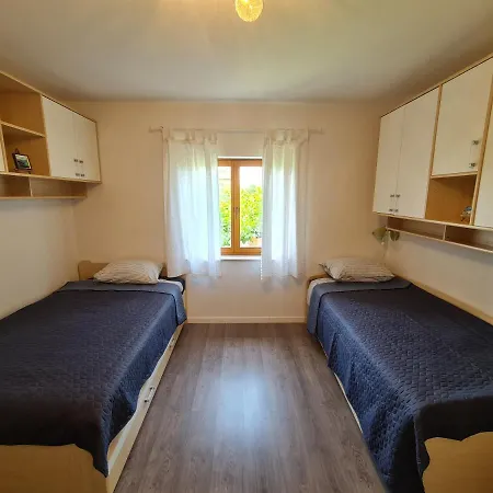 Hisa Nevija Koper